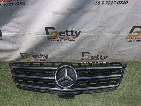 Mascara Mercedes Benz ML 250 / ML 350 / ML 500 W166 2012, 2013, 2014 y 2015 usado en buen estado