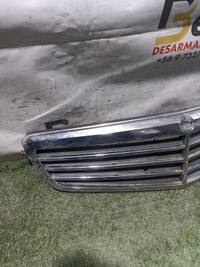 Mascara Mercedes Benz W204 2008, 2009, 2010, 2011, 2012 y 2013 usado en buen estado - fotografía 3