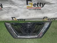 Mascara Nissan gashqai 2018, 2019, 2020, 2021 y 2022 usado en buen estado