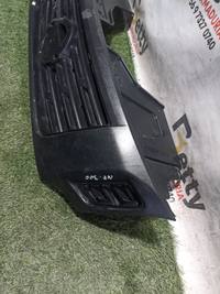 Mascara Nissan NP300 NP 300 2015, 2016, 2017, 2018, 2019 y 2020 usado en buen estado - fotografía 3