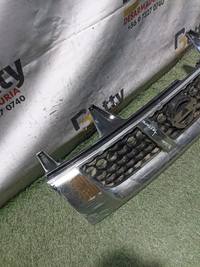 Mascara Nissan terrano 2003, 2004, 2005, 2006, 2007, 2008, 2009, 2010, 2011, 2012, 2013, 2014 y 2015 usado en buen estado - fotografía 3