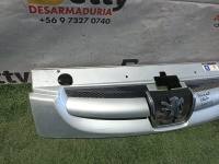 Máscara Peugeot Partner 2006, 2007, 2008, 2009, 2010, 2011 y 2012 usado en buen estado - fotografía 3
