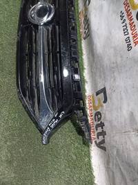 Mascara ssangyong Rexton 2018, 2019, 2020 y 2021 usado en buen estado - fotografía 2