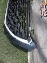 Máscara Toyota Corolla Cross 2023, 2024, 2025 y 2026 usado en buen estado - fotografía 2
