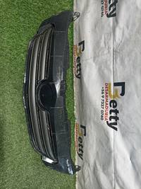 Mascara Toyota Corolla 2008, 2009, 2010 y 2011 usado en buen estado