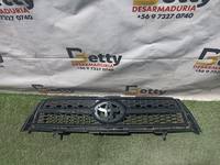 Mascara Toyota Rav4 2008, 2009, 2010, 2011 y 2012 usado en buen estado