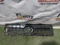 Mascara Toyota Rav4 2008, 2009, 2010, 2011 y 2012 usado en buen estado - fotografía 2