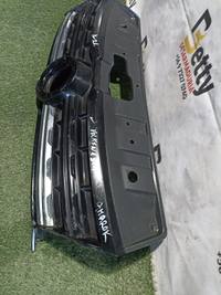 Máscara Volkswagen Amarok 2016, 2017, 2018, 2019, 2020, 2021, 2022 y 2023 usado en buen estado - fotografía 2