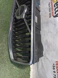 Máscara Volvo XC60 2022, 2023, 2024, 2025 y 2026 usado en buen estado - fotografía 2