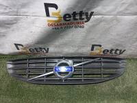 Mascara Volvo S60 2015, 2016, 2017, 2018 y 2019 usado en buen estado