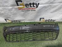 Rejilla de parachoque Mazda 2 2007, 2008, 2009 y 2010 usado en buen estado
