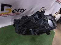 Óptico derecho BMW X4 2022 en adelante usado en buen estado - fotografía 3