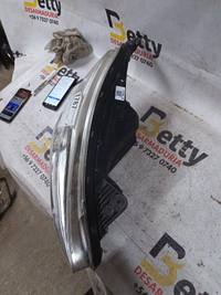 Óptico derecho Hyundai Grand i10 original 2013, 2014, 2015, 2016, 2017, 2018 y 2019 usado en buen estado - fotografía 2