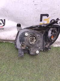 Óptico derecho Mazda BT50 2008, 2009, 2010, 2011 y 2012 usado en buen estado - fotografía 2
