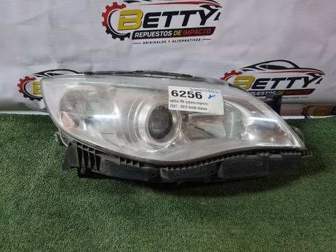 Óptico derecho subaru Impreza fondo blanco 2007, 2008, 2009, 2010, 2011 y 2012 usado en buen estado