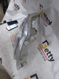 Óptico derecho Toyota Hilux 2007, 2008, 2009, 2010, 2011 y 2012 usado en buen estado - fotografía 2