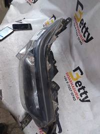 Óptico derecho Toyota Hilux original 2022, 2023, 2024, 2025, 2026 y 2027 usado en buen estado - fotografía 2