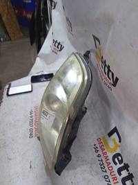 Óptico derecho Toyota Yaris Sport 2006, 2007 y 2008 usado en buen estado - fotografía 2
