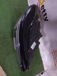 Óptico derecho Volvo XC40 2020 en adelante usado en buen estado - fotografía 2