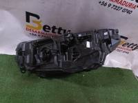 Óptico derecho Volvo XC40 2020 en adelante usado en buen estado - fotografía 3