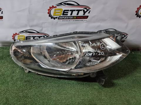 Óptico izquierdo Honda WRV 2017, 2018, 2019 y 2020 usado con detalles