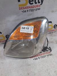 Óptico izquierdo Hyundai H1 2002, 2003, 2004, 2005 y 2006 usado en buen estado