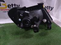 Óptico izquierdo Mahindra Genio 2012, 2013, 2014, 2015, 2016, 2017, 2018, 2019 y 2020 usado en buen estado - fotografía 2