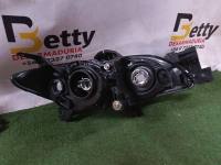 Óptico izquierdo Mazda 3 sedan original 2003, 2004, 2005, 2006, 2007, 2008 y 2009 usado en buen estado - fotografía 3