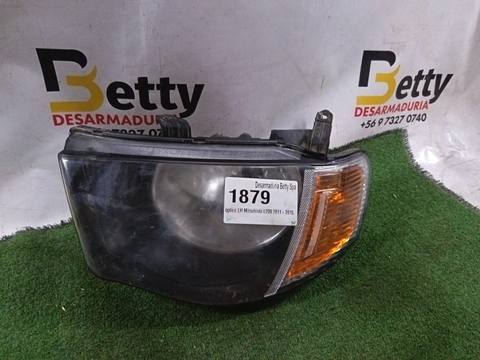 Óptico izquierdo Mitsubishi L200 2007, 2008, 2009, 2010, 2011 y 2012 usado en buen estado