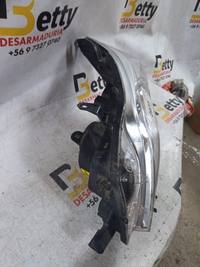 Óptico izquierdo Toyota land Cruiser Prado 2009, 2010, 2011, 2012, 2013, 2014 y 2015 usado en buen estado - fotografía 2
