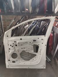 Puerta delantera derecha Peugeot 3008 / 5008 5008 / 3008 2018, 2019, 2020, 2021, 2022, 2023, 2024, 2025 y 2026 usado con detalles - fotografía 7
