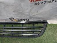 Rejilla de parachoque Peugeot 5008 2013, 2014, 2015, 2016 y 2017 usado en buen estado - fotografía 2