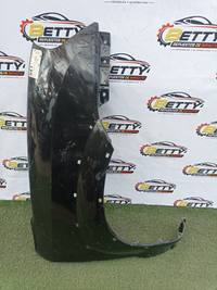 Tapabarro derecho Hyundai Tucson 2003, 2004, 2005, 2006, 2007, 2008, 2009 y 2010 usado en buen estado