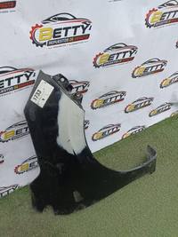 Tapabarro derecho Kia soluto 2019 en adelante usado en buen estado - fotografía 2