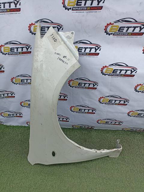 Tapabarro derecho Subaru Impreza 2009 en adelante usado en buen estado