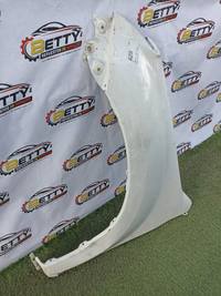 Tapabarro izquierdo Chevrolet Dmax 4x2 2015 en adelante usado en buen estado - fotografía 2