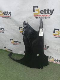 Tapabarro izquierdo Chevrolet Sonic 2010, 2011, 2012, 2013, 2014, 2015 y 2016 usado en buen estado